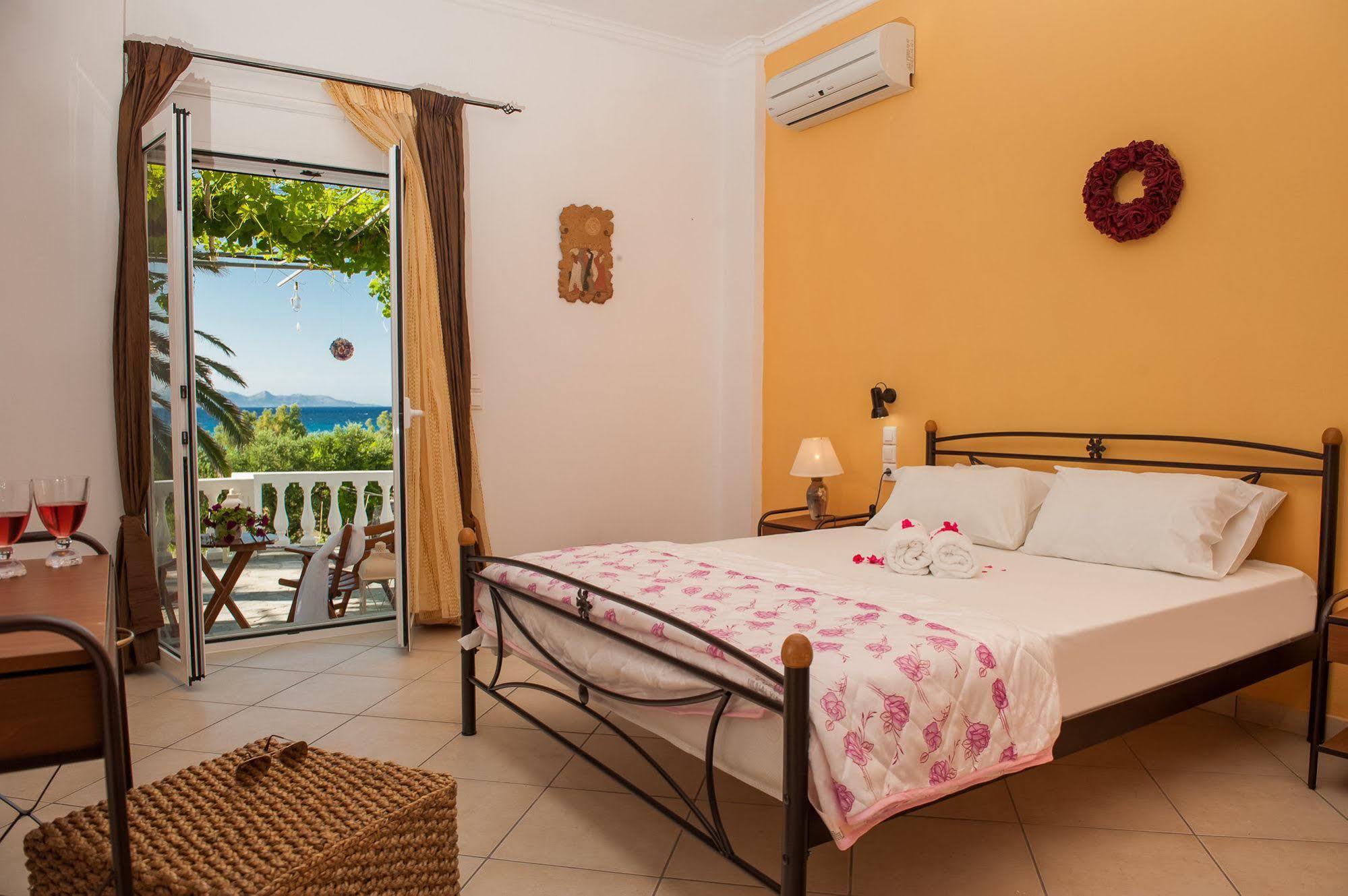 Ammos Apartments Alykanas  Bagian luar foto