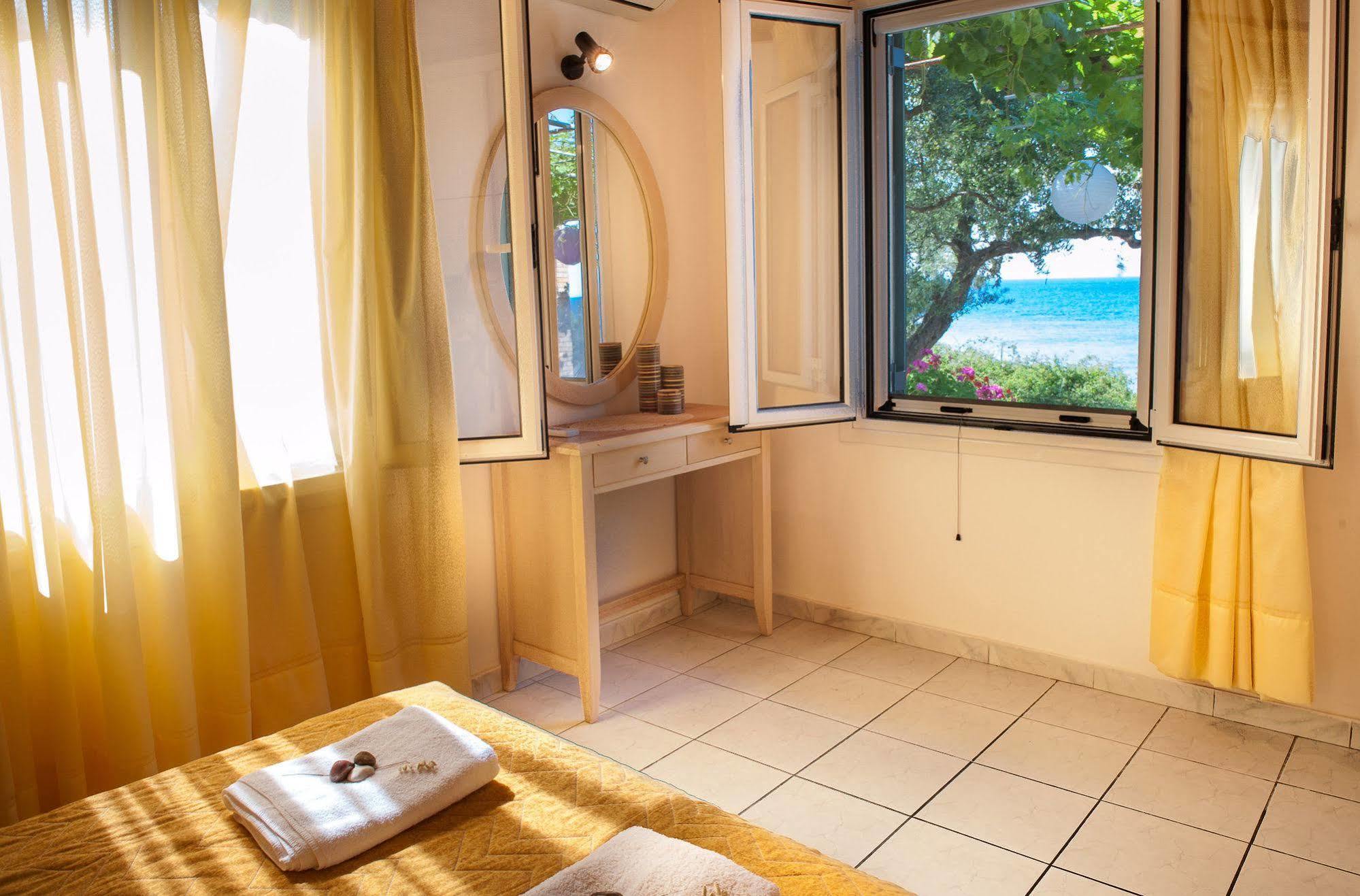 Ammos Apartments Alykanas  Bagian luar foto